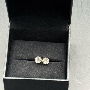 Elegant Gold Stud Earrings